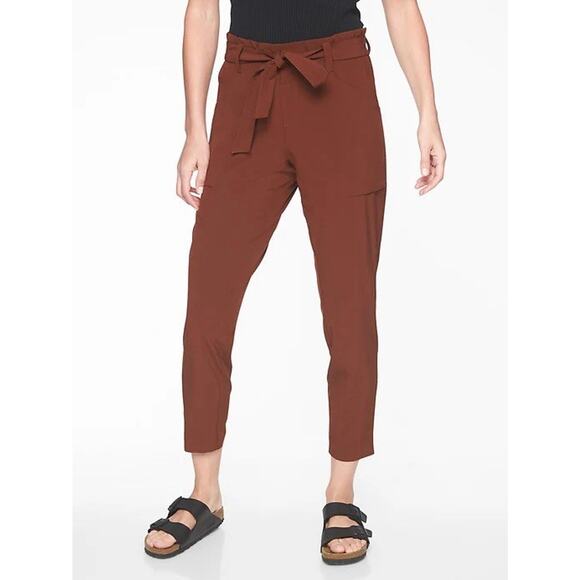 Athleta Skyline Paperbag Pant Rust Red Commuter Travel Pockets FLAW Womens 4 - Picture 1 of 10